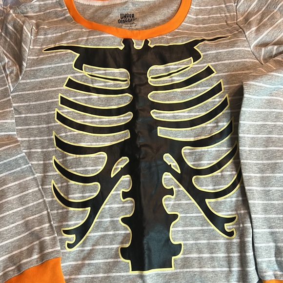 Glow-in-the-dark Skeleton top & bottom by Under Disguise NEW with TAGS - Picture 5 of 5